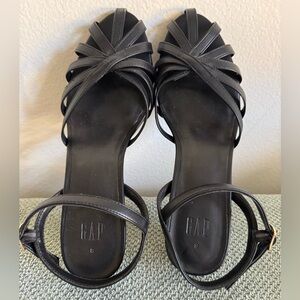 GAP Women's Elegant Black Sandals